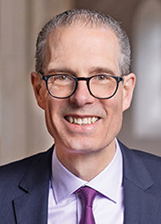 Stadtdekan Dr. Bernhard Liess